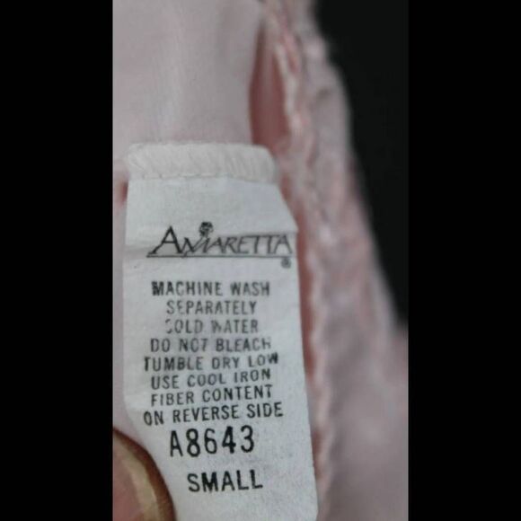 Vintage Amaretta Lingerie Teddy Romper Pink Small USA.


Sku RR19 - Picture 9 of 10